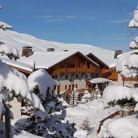 Апарт отель Le Hameau De La Sapiniere Сен-Мартен-де-Бельвиль Экстерьер фото
